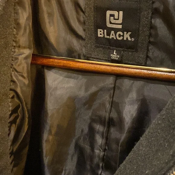 Buckle Black coat - Picture 8 of 8